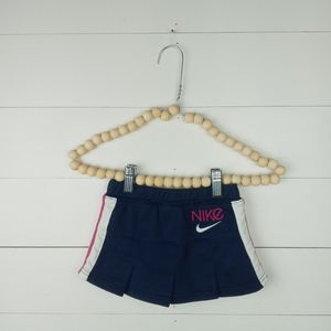 Nike Girls size 2T pleated skirt/skort navy blue with white bright pink stripe